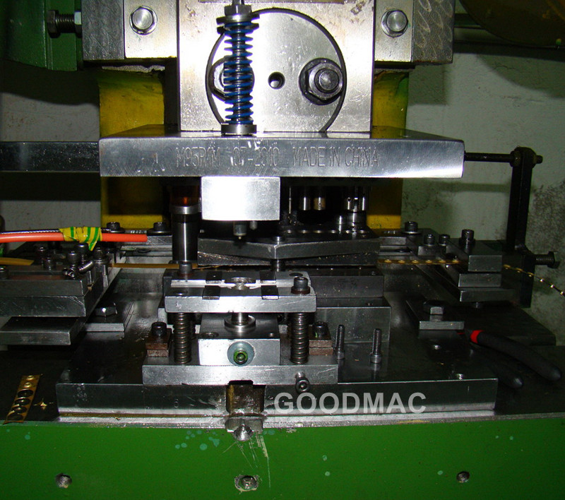 10ton, 14ton, 16ton and 25ton compact press machines, YS-1200P, YS-1600P, YS-2000P, YS-3000P